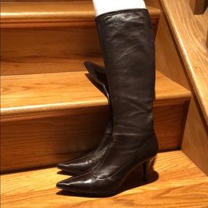 Brown leather boots by Sergio Rossi